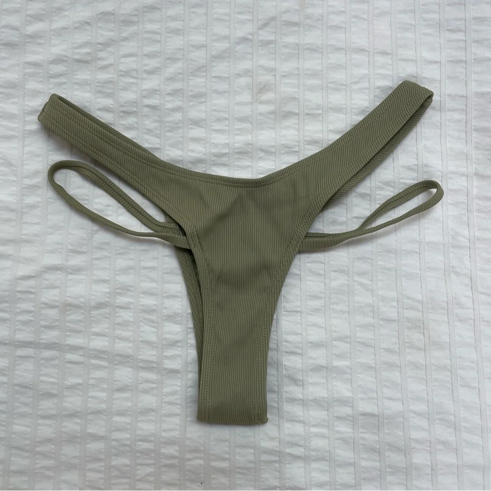 Somerfield Swim Ribbed Bikini Set - Picture 6 of 7